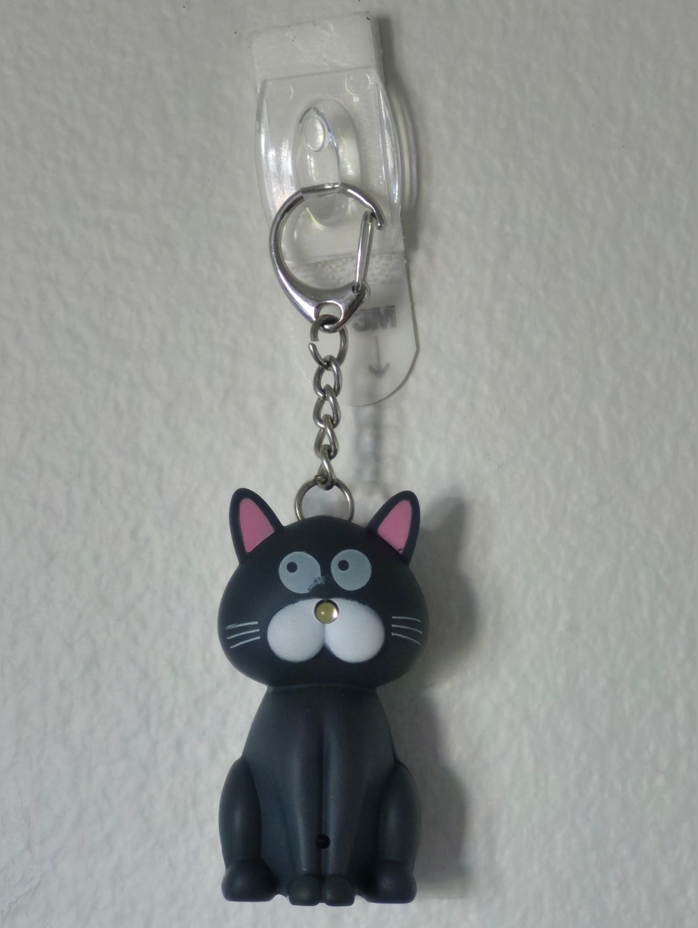 Puckator Meowing Cat Keychain with LED Light. 